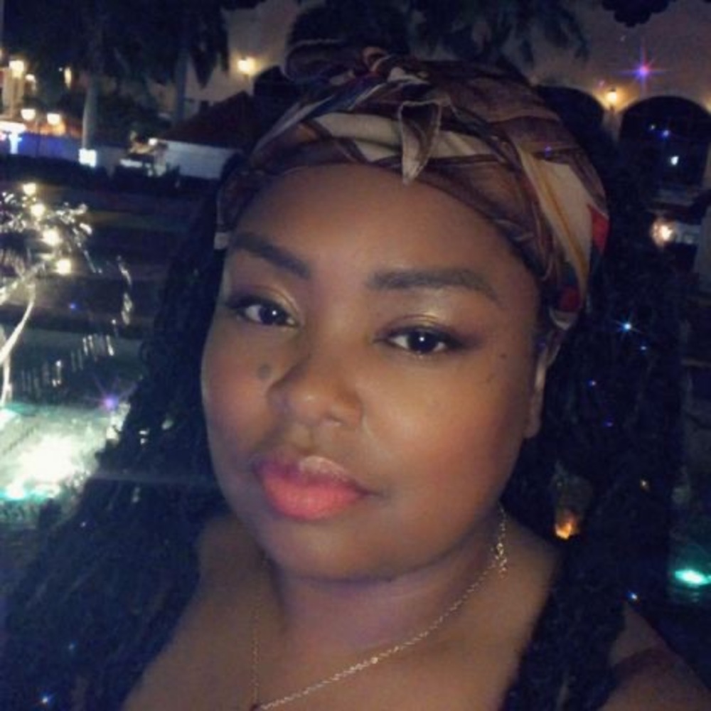 Meet your Posher, Shamika